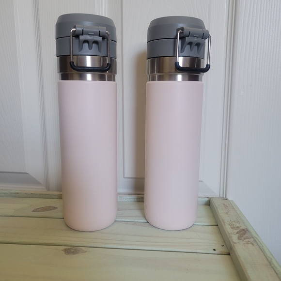 Stanley 24oz Quick Flip Go Bottle Pink/Gray Set Of 2 NWOT - Picture 2 of 6